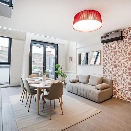 Apartmán Summit - Penthouse With Parking For Two Budapešť