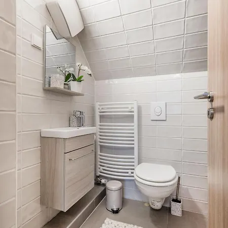 Apartman Summit - Penthouse With Parking For Two *