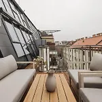 Summit - Penthouse With Parking For Two Apartment